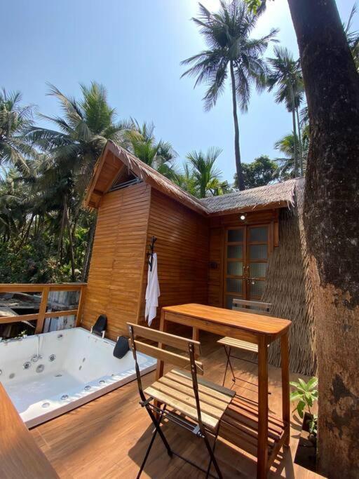 Mangifera Treehouse-Elixir Beach Farm-Jacuzzi-Cozy Villa Alibag Luaran gambar